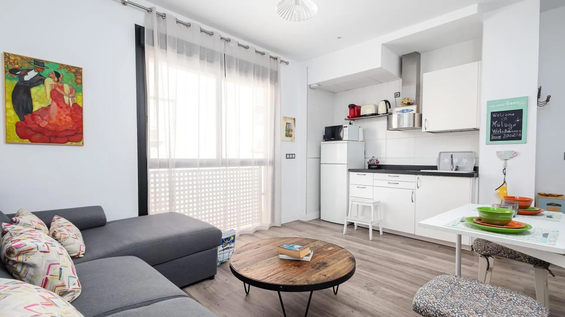Historic Centre + Rooftop + Parking Malaga